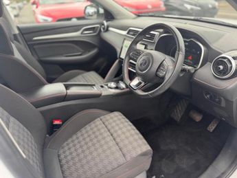 MG MG ZS 72.6kWh SE Long Range Auto 5dr