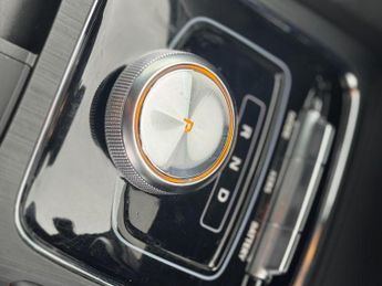 MG MG ZS 72.6kWh SE Long Range Auto 5dr