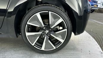 Peugeot E-208 50kWh GT Premium Hatchback 5dr Electric Auto (136 ps)