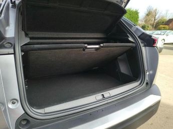 Peugeot E-2008 50kWh GT SUV 5dr Electric Auto (136 ps)