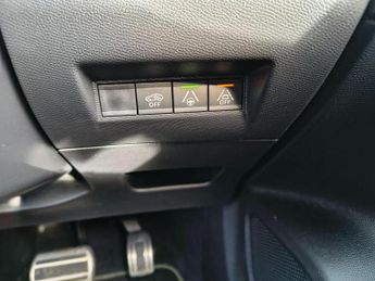 Peugeot E-2008 50kWh GT SUV 5dr Electric Auto (136 ps)