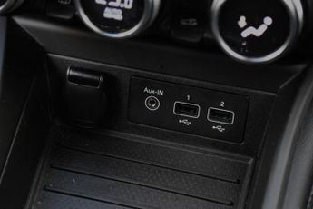 Renault Zoe R135 EV50 52kWh Techno Hatchback 5dr Electric Auto (Boost Charge