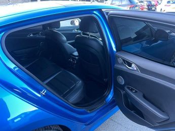Kia Stinger 2.0 T-GDi BLUE EDITION