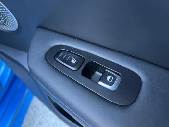 Kia Stinger 2.0 T-GDi BLUE EDITION