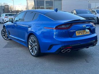 Kia Stinger 2.0 T-GDi BLUE EDITION
