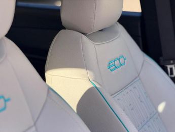 Fiat 600e 54kWh La Prima SUV 5dr Electric Auto (156 ps)