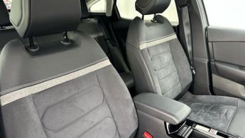 Citroen e-C4 50kWh e-series Hatchback 5dr Electric Auto (7.4kW Charger) (136 
