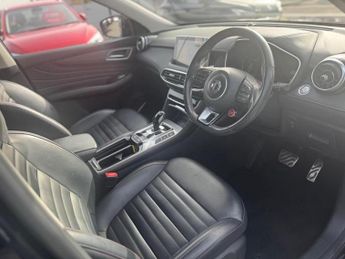 MG MG HS 1.5 T-GDI Trophy DCT Euro 6 (s/s) 5dr