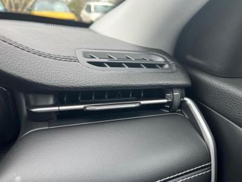 Jeep Compass 1.5 T4 e-Hybrid MHEV Altitude DCT FWD Euro 6 (s/s) 5dr