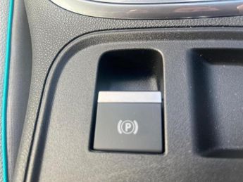 Fiat 600 1.2 MHEV La Prima e-DCT Euro 6 (s/s) 5dr
