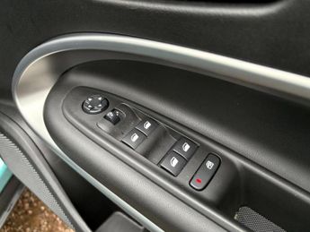 Jeep Avenger 54kWh Summit Auto 5dr