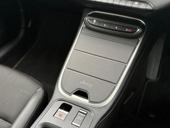 Jeep Avenger 54kWh Summit Auto 5dr