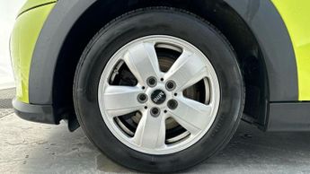 MINI Hatch 1.5 Cooper Classic Hatchback 5dr Petrol Steptronic Euro 6 (s/s) 