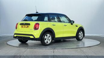MINI Hatch 1.5 Cooper Classic Hatchback 5dr Petrol Steptronic Euro 6 (s/s) 