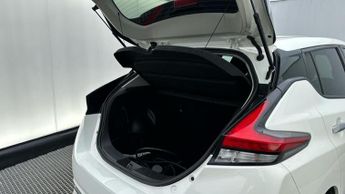 Nissan Leaf 39kWh N-Connecta Hatchback 5dr Electric Auto (150 ps)