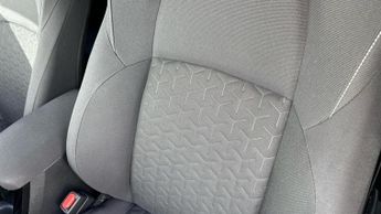 Suzuki Swace 1.8h SZ-T Estate 5dr Petrol Hybrid CVT Euro 6 (s/s) (122 ps)