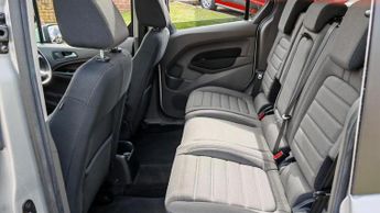 Ford Tourneo Connect 1.5 EcoBlue Titanium MPV 5dr Diesel Auto Euro 6 (s/s) (120 ps)**