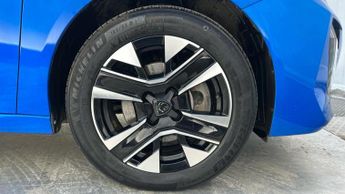 Peugeot 208 1.2 HYBRID Allure Hatchback 5dr Petrol Hybrid e-DSC6 Euro 6 (s/s