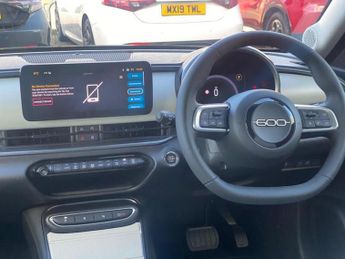 Fiat 600e 54kWh La Prima Auto 5dr