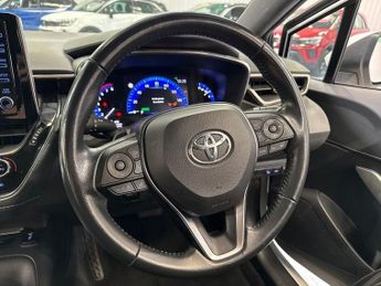 Toyota COROLLA 2.0 VVT-i Hybrid Icon Tech 5dr CVT