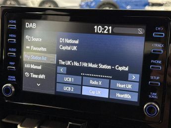 Toyota COROLLA 2.0 VVT-i Hybrid Icon Tech 5dr CVT