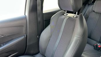 Peugeot 208 1.2 HYBRID GT Hatchback 5dr Petrol Hybrid e-DSC6 Euro 6 (s/s) (1