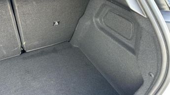 Peugeot 208 1.2 HYBRID GT Hatchback 5dr Petrol Hybrid e-DSC6 Euro 6 (s/s) (1