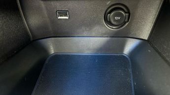 Peugeot 3008 1.2 PureTech Allure SUV 5dr Petrol EAT Euro 6 (s/s) (130 ps)