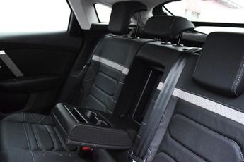 Citroen C4 1.2 PureTech Shine Plus Hatchback 5dr Petrol EAT8 Euro 6 (s/s) (