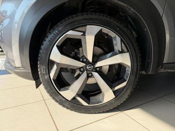Nissan Juke 1.0 DIG-T Tekna SUV 5dr Petrol DCT Auto
