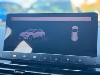 MG MG4 51kWh SE Auto 5dr