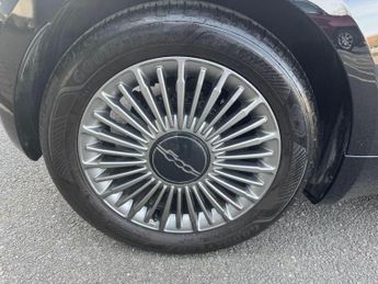 Fiat 500e 42kWh Auto 3dr