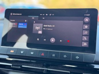 MG MG4 51kWh SE Auto 5dr