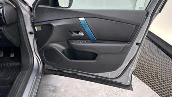 Citroen e-C4 50kWh Shine Plus Hatchback 5dr Electric Auto (7.4kW Charger) (13