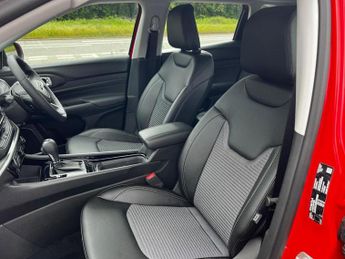 Jeep Compass 1.5 T4 e-Hybrid MHEV Altitude DCT FWD Euro 6 (s/s) 5dr