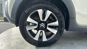 Citroen C3 C3 5Dr HAT 1.2 Puretech 110 Plus Eat6 SS