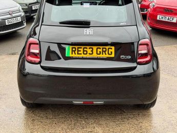 Fiat 500e 42kWh Icon Hatchback 3dr Electric Auto (118 ps)
