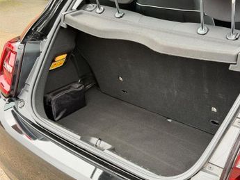 Fiat 500e 42kWh Icon Hatchback 3dr Electric Auto (118 ps)