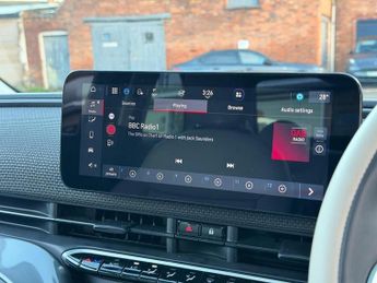 Fiat 500e 42kWh La Prima Hatchback 3dr Electric Auto (118 ps)