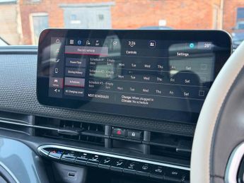 Fiat 500e 42kWh La Prima Hatchback 3dr Electric Auto (118 ps)