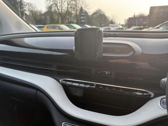 Fiat 500e 24kWh Action Hatchback 3dr Electric Auto (95 ps)