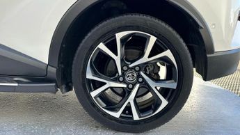 Toyota C-HR 1.8 VVT-h GPF Design SUV 5dr Petrol Hybrid CVT Euro 6 (s/s) (122