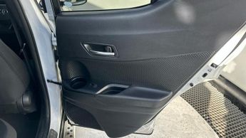 Toyota C-HR 1.8 VVT-h GPF Design SUV 5dr Petrol Hybrid CVT Euro 6 (s/s) (122