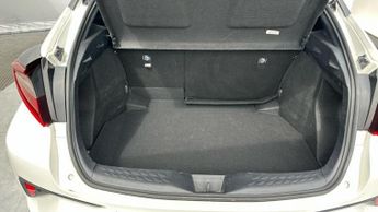 Toyota C-HR 1.8 VVT-h GPF Design SUV 5dr Petrol Hybrid CVT Euro 6 (s/s) (122