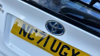 Toyota C-HR 1.8 VVT-h GPF Design SUV 5dr Petrol Hybrid CVT Euro 6 (s/s) (122