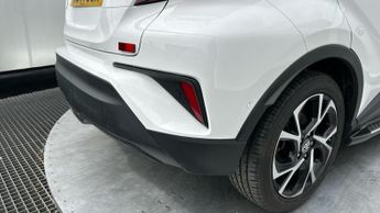 Toyota C-HR 1.8 VVT-h GPF Design SUV 5dr Petrol Hybrid CVT Euro 6 (s/s) (122