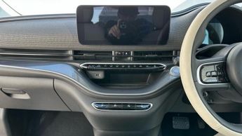 Fiat 500e 42kWh La Prima Hatchback 3dr Electric Auto (118 ps)