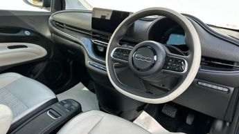 Fiat 500e 42kWh La Prima Hatchback 3dr Electric Auto (118 ps)