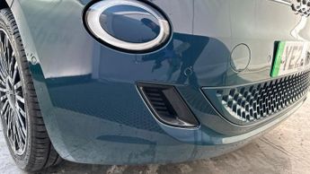 Fiat 500e 42kWh La Prima Hatchback 3dr Electric Auto (118 ps)