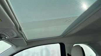 Fiat 500e 42kWh La Prima Hatchback 3dr Electric Auto (118 ps)